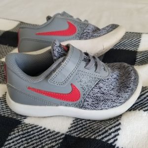Nike Toddler Sz 9c